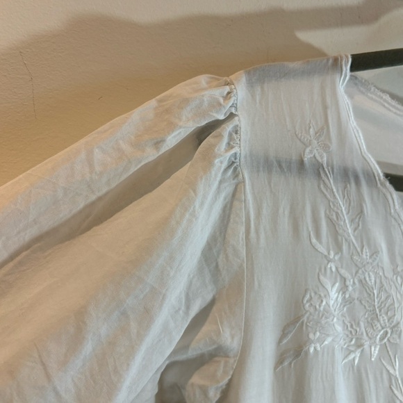 VICTORIAN CLASSICS Sz  M Gown Embroidered Ruffle Hem 100% Cotton Made in India - Picture 5 of 10